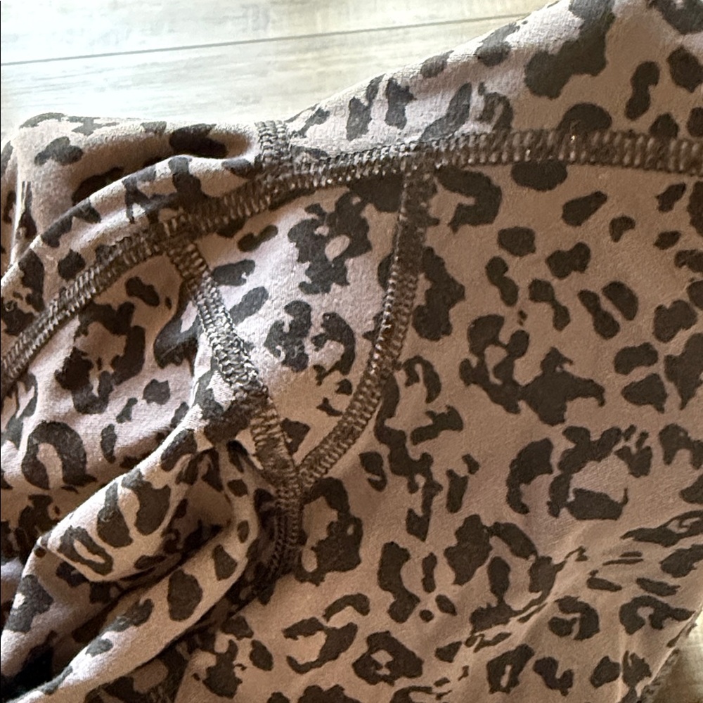 Athleta Dark Gray Leopard Elation Ultra High Rise Leggings - Picture 5 of 7